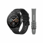 Huawei Watch 5 46mm – Negro y Regalo Correa Gris. Esta imagen de producto muestra el reloj inteligente Huawei Watch 5 de 46 mm en color negro, con una caja de metal negra y una correa de silicona negra ya colocada. El reloj está en una vista frontal de tres cuartos, mostrando su pantalla circular AMOLED encendida con una esfera de reloj analógica. Se aprecian la corona giratoria y el botón lateral en el lado derecho de la caja. A la derecha del reloj, se presenta una correa de silicona gris adicional como regalo, extendida de forma plana. El fondo es de color blanco puro y la iluminación de estudio es suave y uniforme .